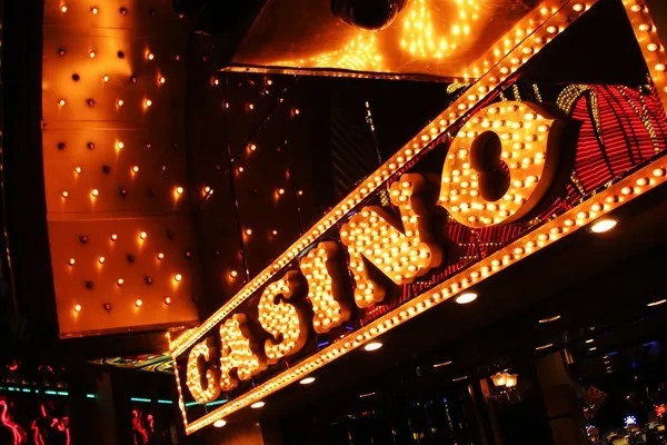 gboplay app interface showing live dealer tables and sportsbook markets on mobile screen